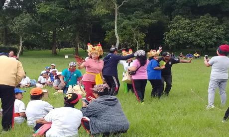 Happy Bersama Lansia