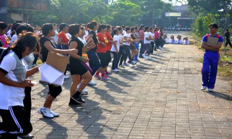 LOMBA SENAM LINE DANCE PKK MERIAHKAN PORKEL PEMECUTAN