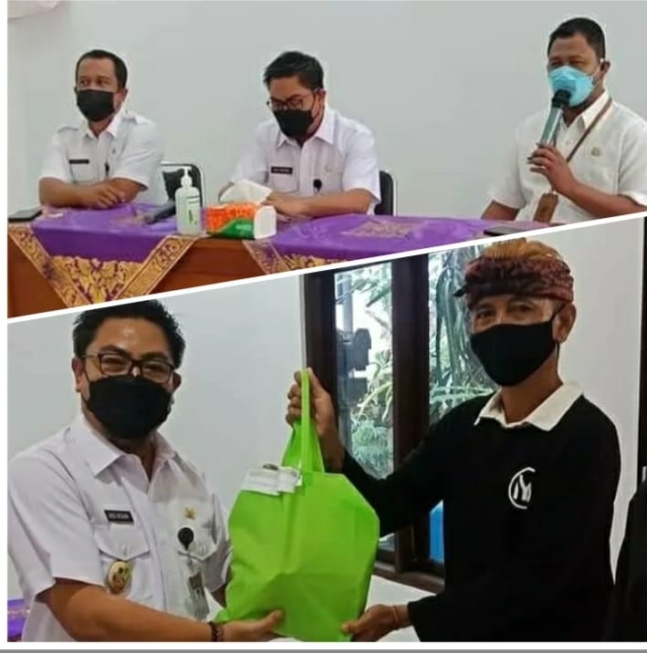 Penyerahan Bantuan Secara Simbolis Oleh Wakil Walikota Denpasar 